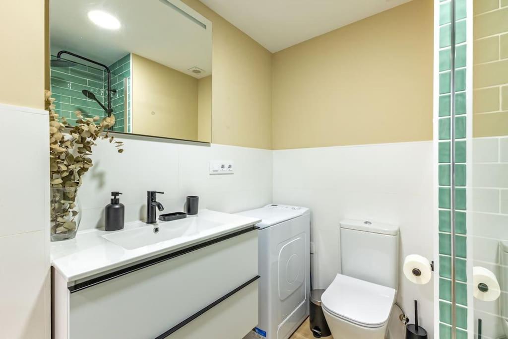 New Suite Reformada Con Excelente Ubicacion Seville Exterior photo