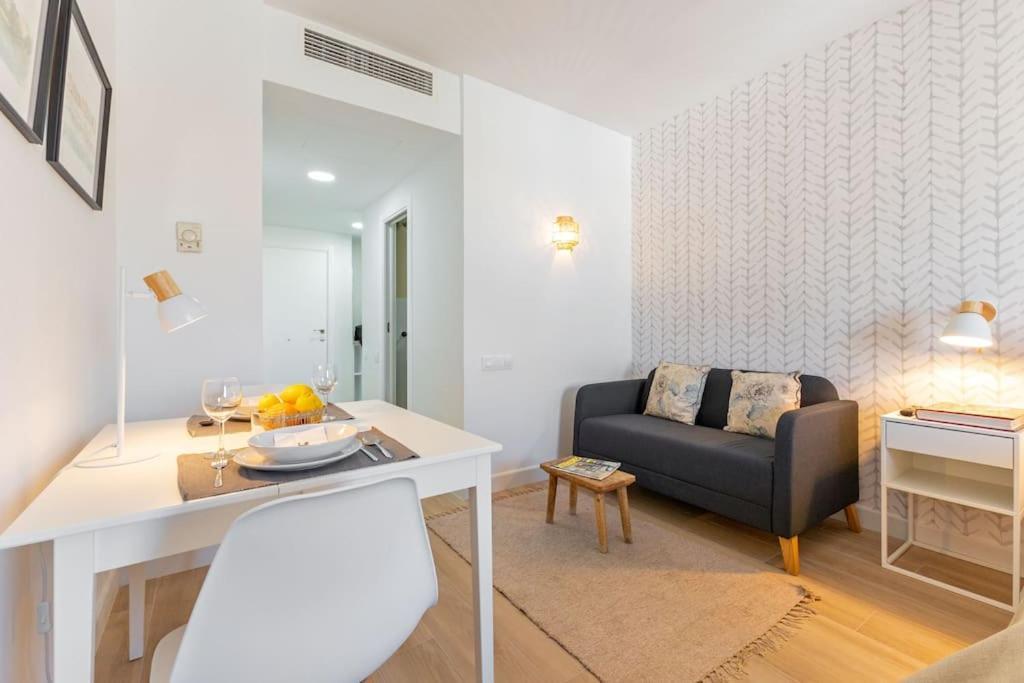 New Suite Reformada Con Excelente Ubicacion Seville Exterior photo