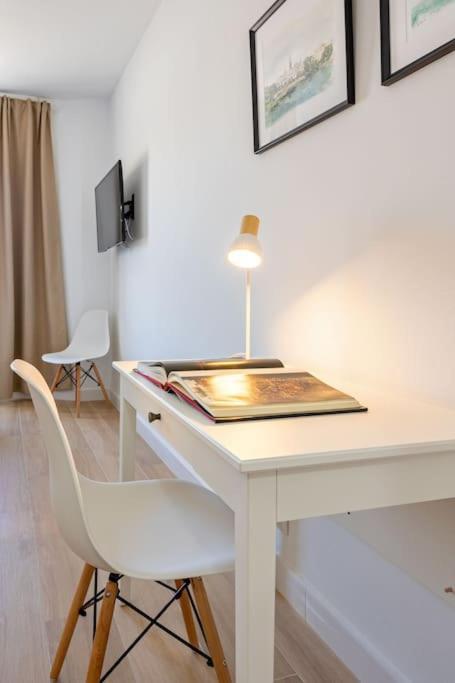 New Suite Reformada Con Excelente Ubicacion Seville Exterior photo