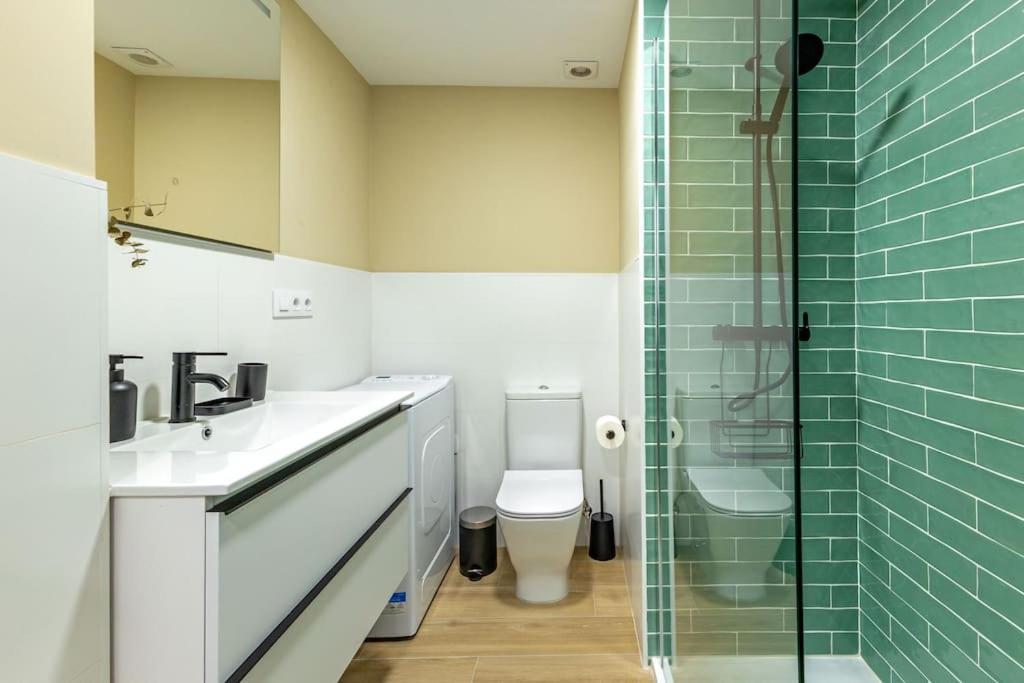 New Suite Reformada Con Excelente Ubicacion Seville Exterior photo