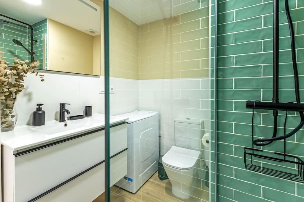 New Suite Reformada Con Excelente Ubicacion Seville Exterior photo
